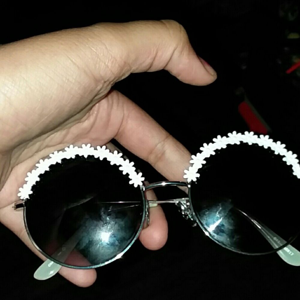 Sun glasses